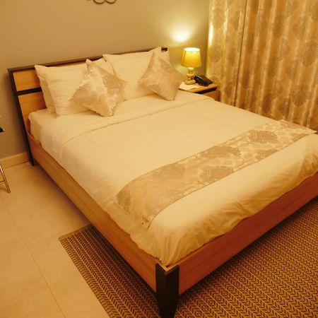 Ivory Castle Limited Otel Kampala Dış mekan fotoğraf