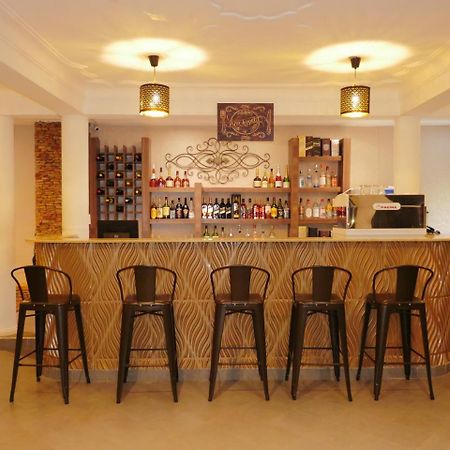 Ivory Castle Limited Otel Kampala Dış mekan fotoğraf